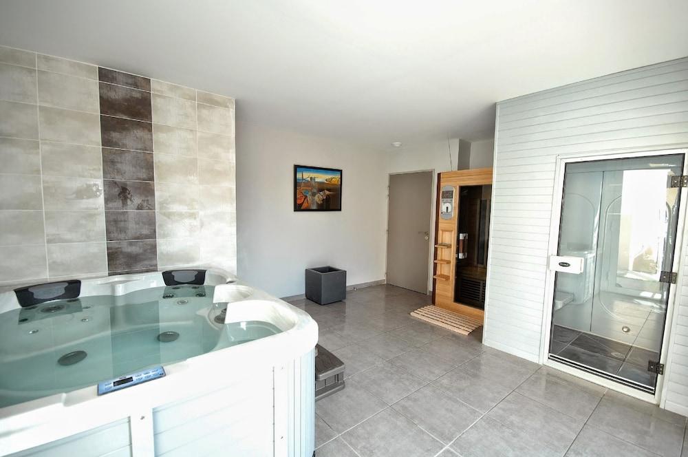 Vacanceole - Les Demeures Torrellanes - Saint-Cyprien Exterior photo